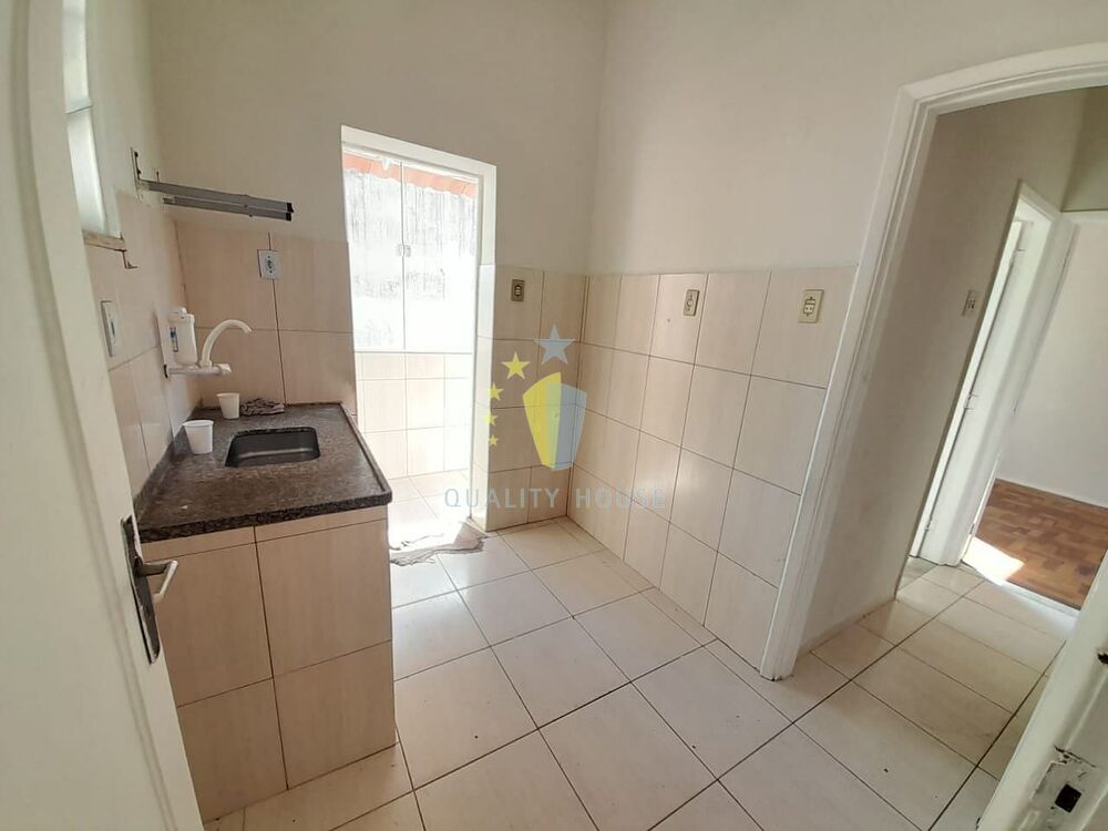 Casa para alugar com 2 quartos, 60m² - Foto 8