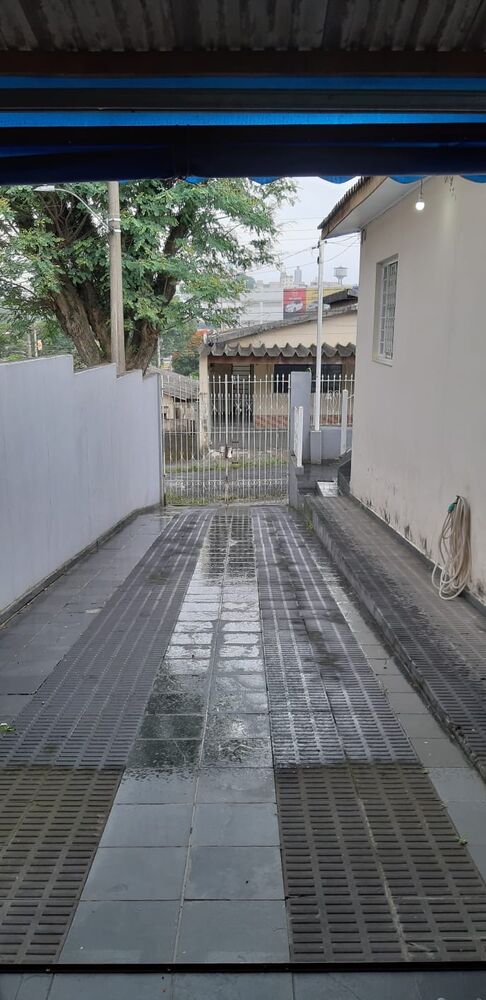 Casa à venda com 2 quartos, 208m² - Foto 1
