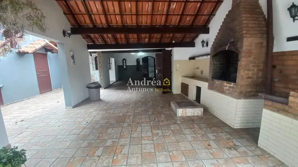 Casa, 4 quartos, 310 m² - Foto 2