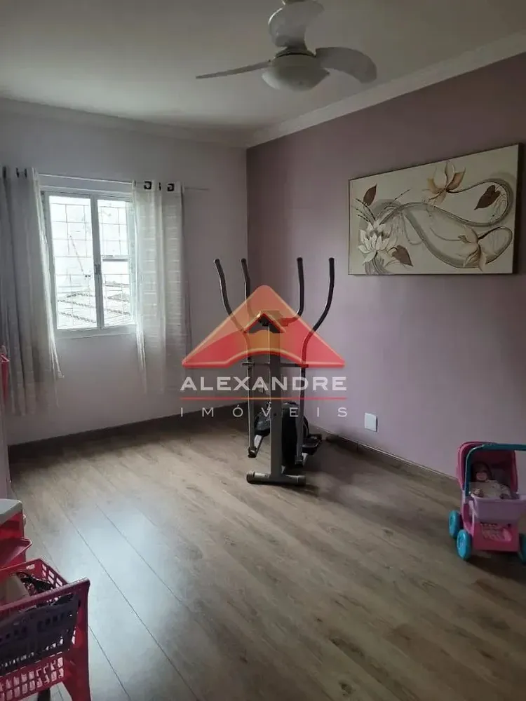 Casa, 3 quartos, 220 m² - Foto 7