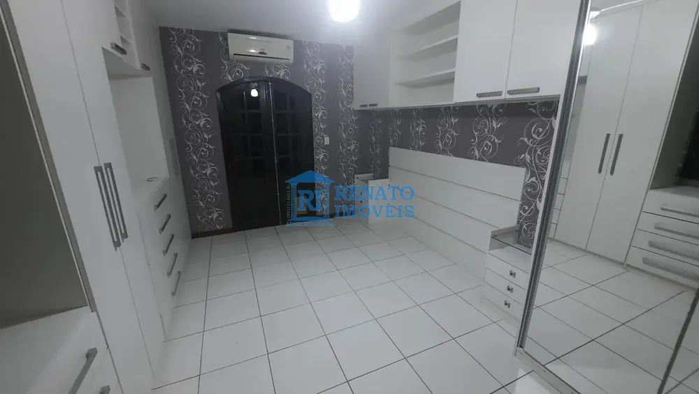 Casa, 5 quartos, 135 m² - Foto 2