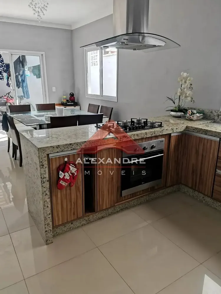 Casa, 3 quartos, 150 m² - Foto 1