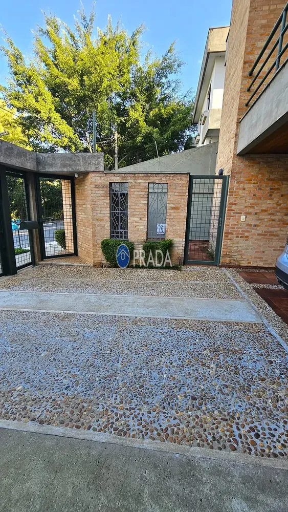 Casa, 3 quartos, 247 m² - Foto 1