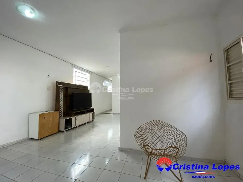 Casa, 4 quartos, 10 m² - Foto 1