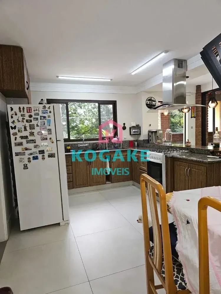 Casa, 3 quartos, 241 m² - Foto 3