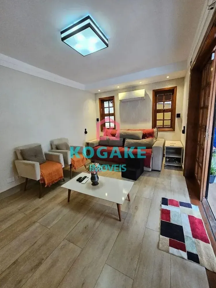 Casa, 3 quartos, 241 m² - Foto 2
