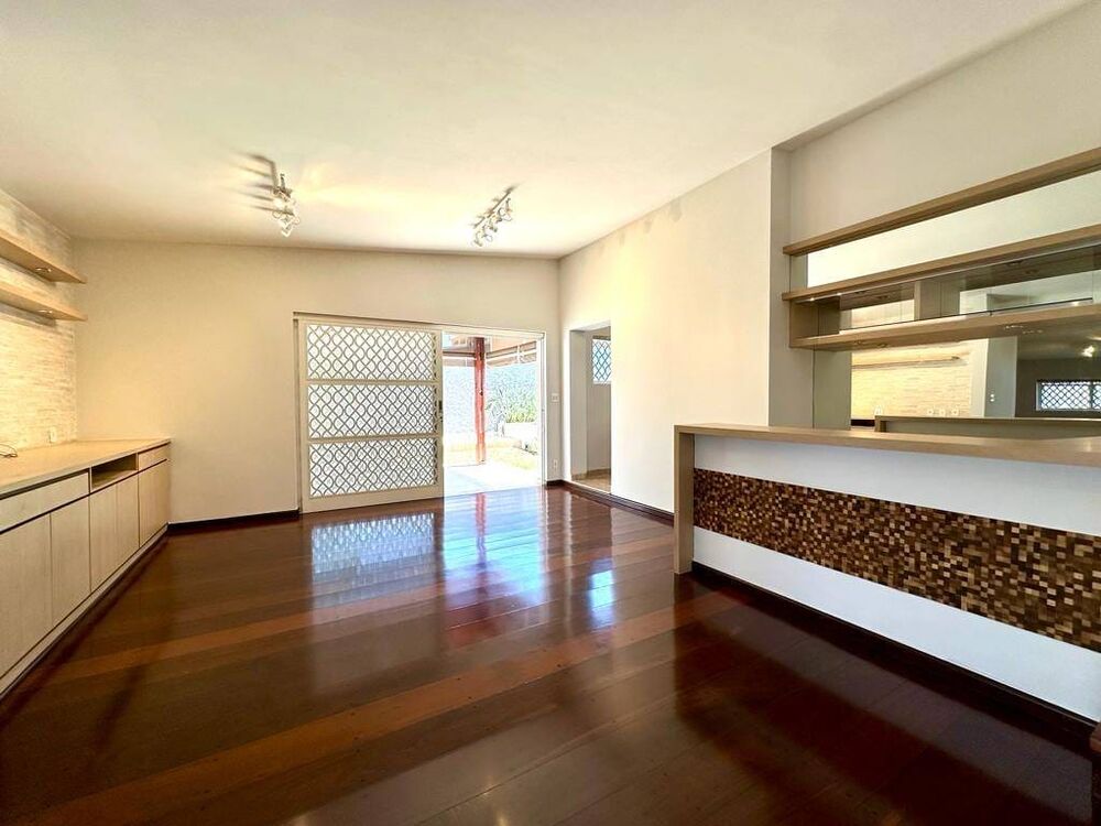Casa à venda com 4 quartos, 345m² - Foto 3