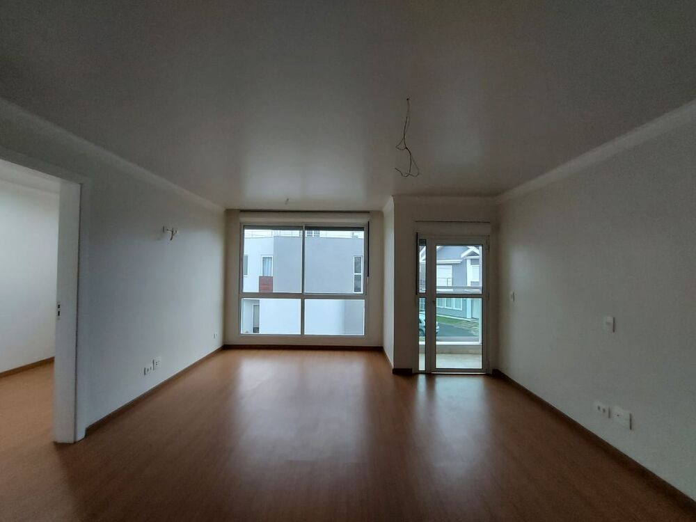 Casa à venda com 4 quartos, 294m² - Foto 2