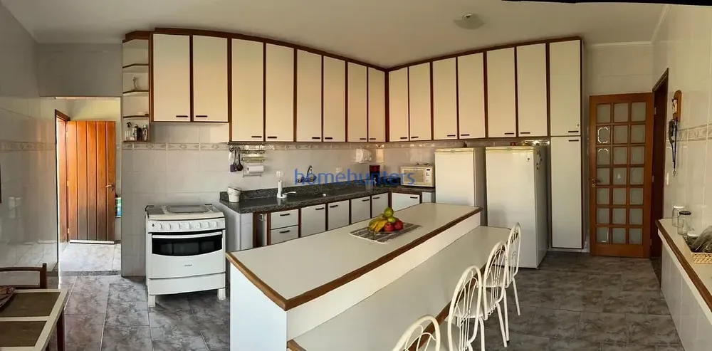 Casa, 6 quartos, 950 m² - Foto 1