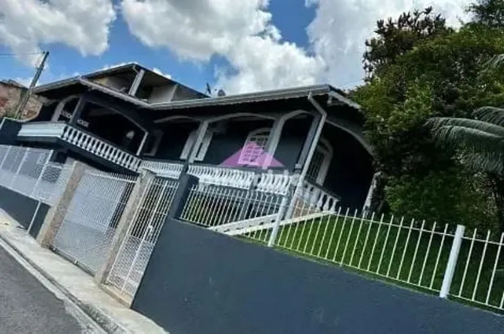 Casa, 3 quartos, 201 m² - Foto 2