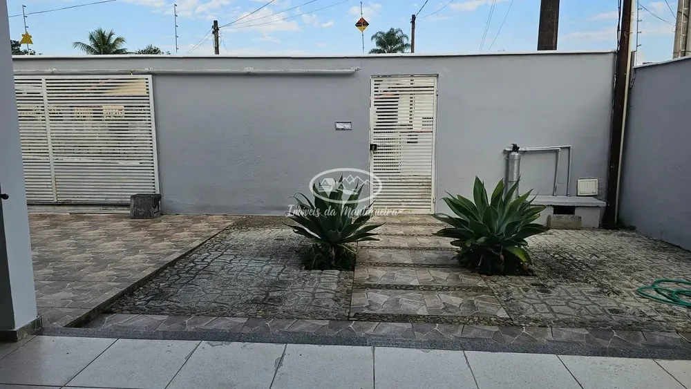 Casa, 3 quartos, 275 m² - Foto 1