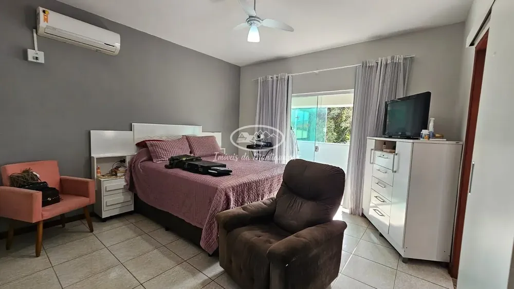 Casa, 3 quartos, 275 m² - Foto 37