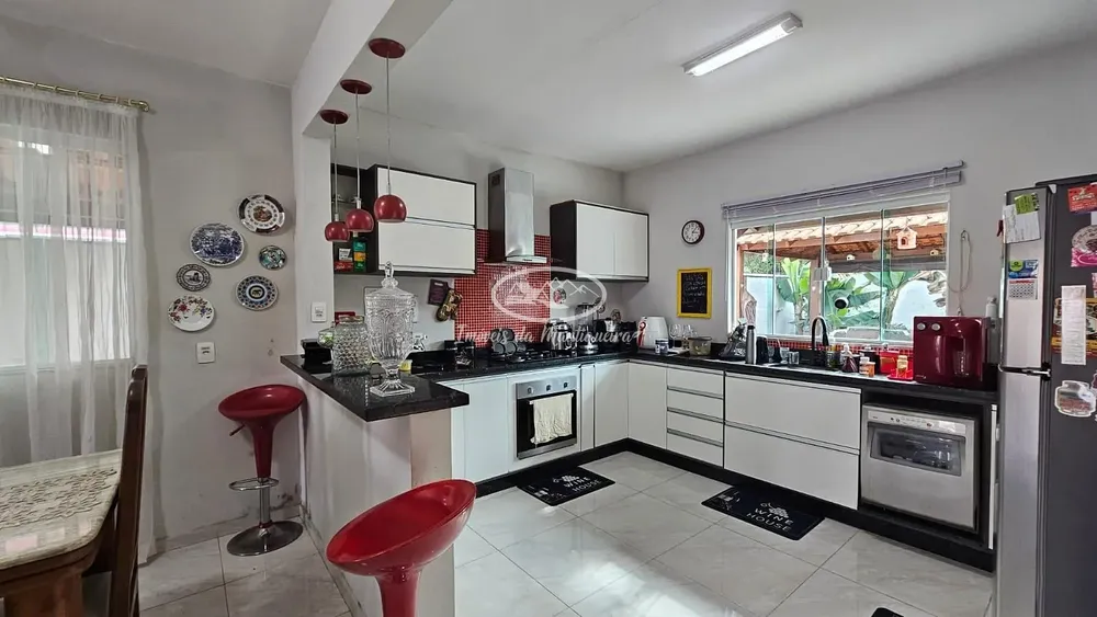 Casa, 3 quartos, 275 m² - Foto 25