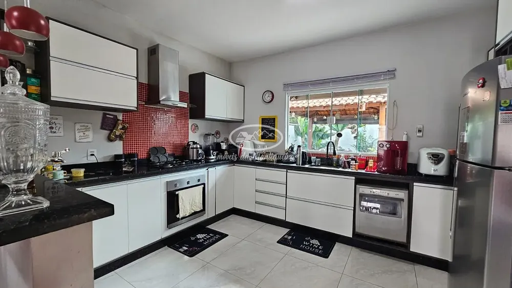 Casa, 3 quartos, 275 m² - Foto 23