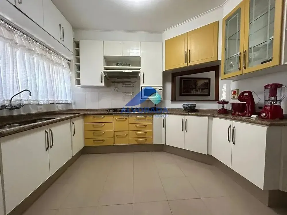 Sobrado, 5 quartos, 300 m² - Foto 2