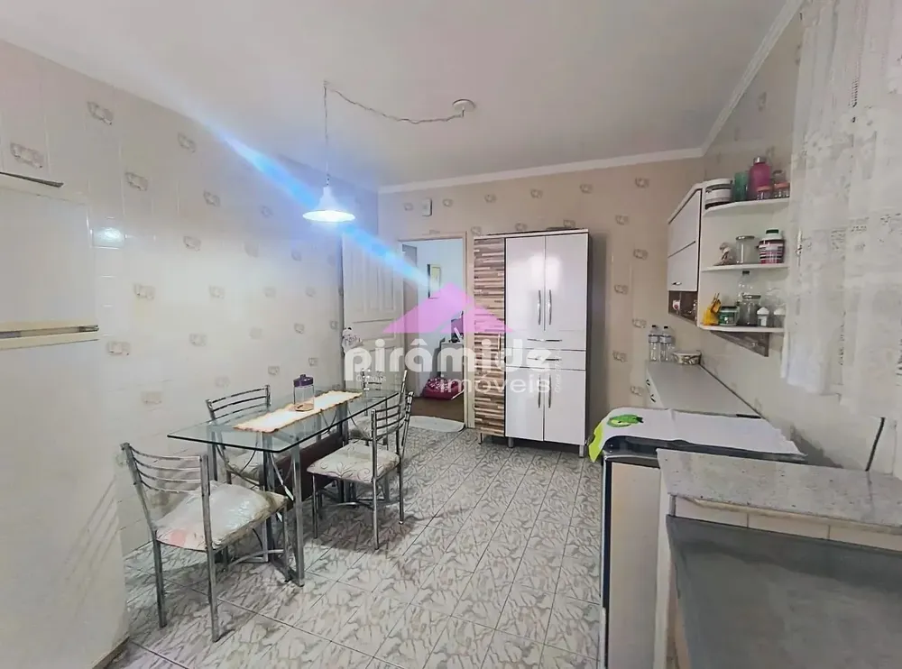 Casa, 3 quartos, 180 m² - Foto 4