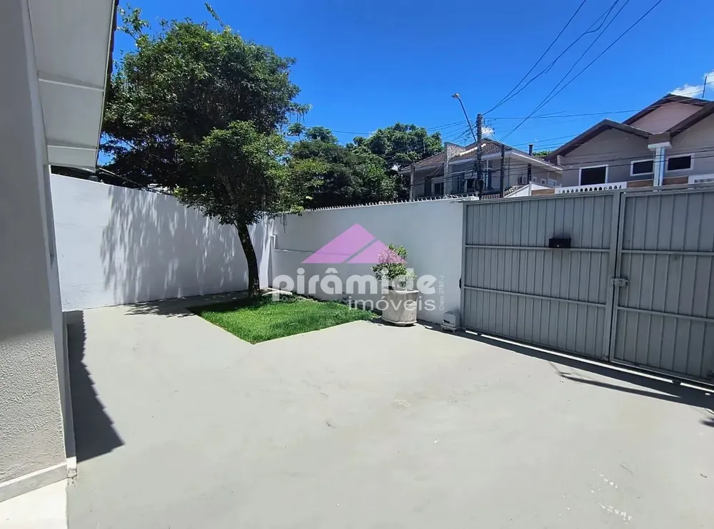 Casa, 3 quartos, 129 m² - Foto 3