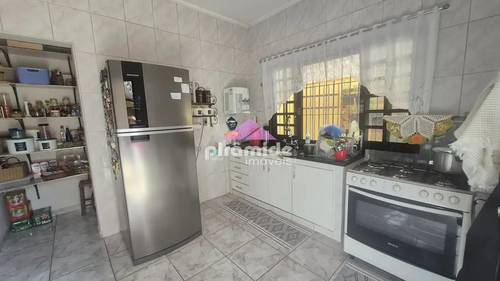 Sobrado, 3 quartos, 180 m² - Foto 2