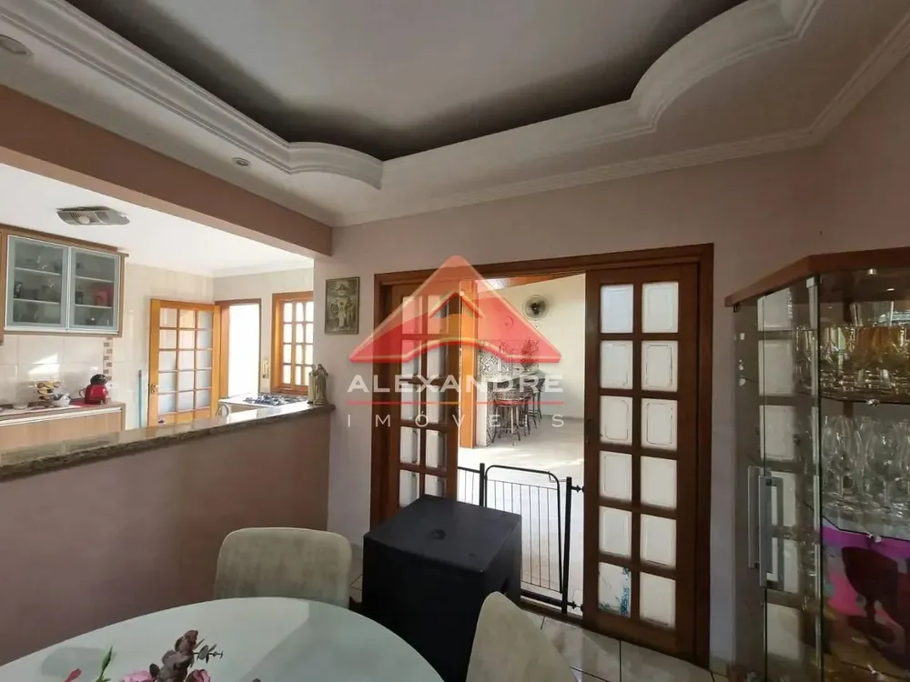 Casa, 3 quartos, 195 m² - Foto 4