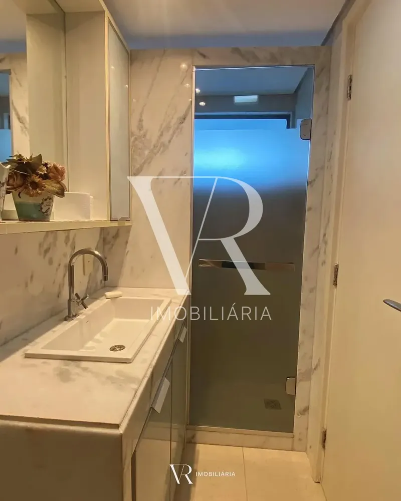 Apartamento, 3 quartos, 180 m² - Foto 1