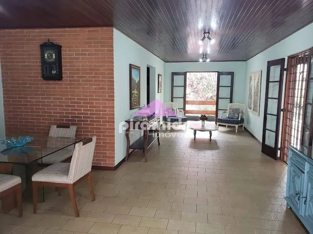 Casa, 4 quartos, 345 m² - Foto 1