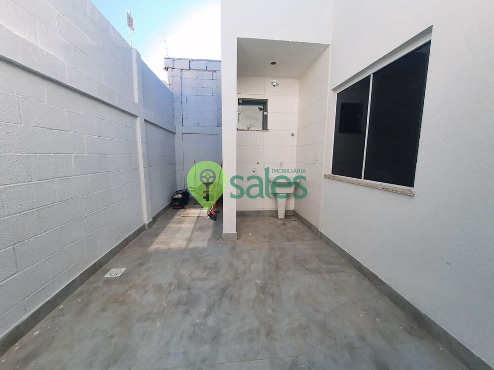 Casa à venda com 3 quartos, 110m² - Foto 4