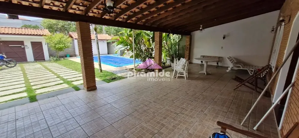 Casa, 4 quartos, 322 m² - Foto 2