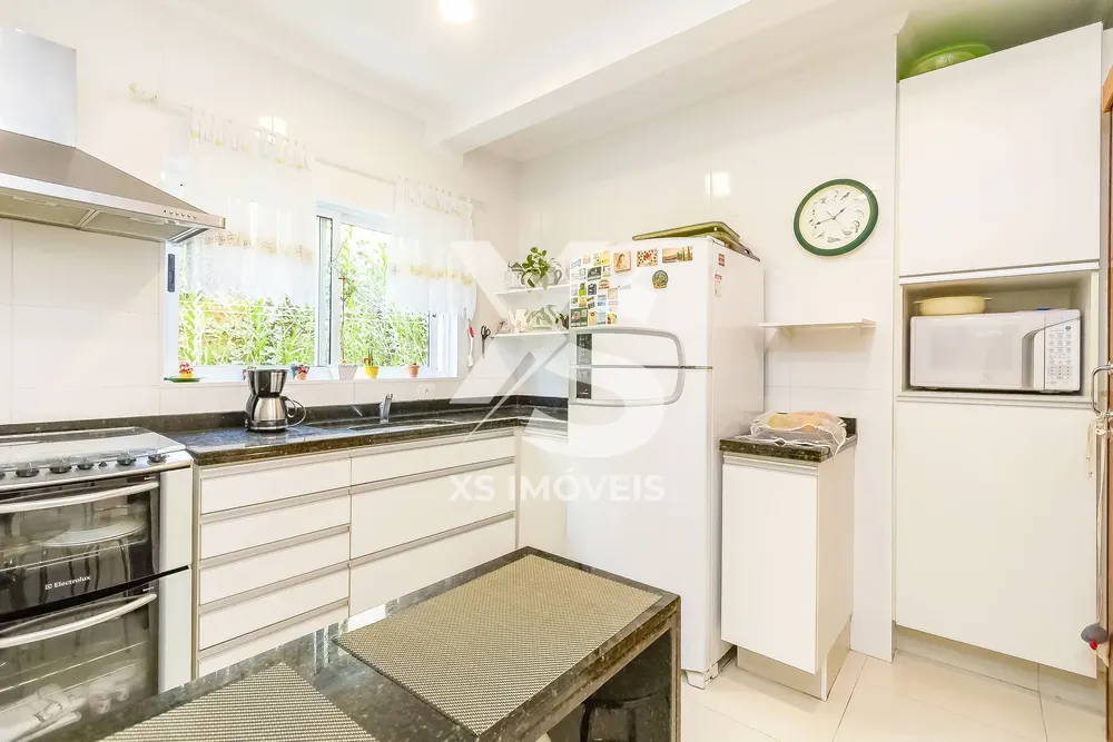 Casa, 3 quartos, 212 m² - Foto 2