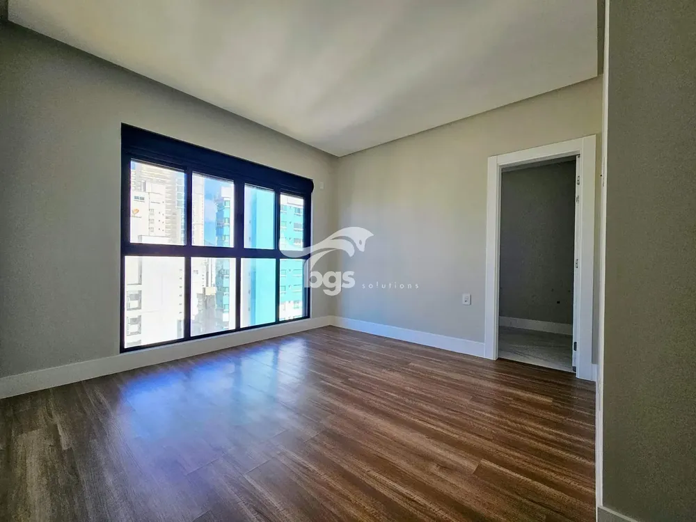 Apartamento, 4 quartos, 194 m² - Foto 2