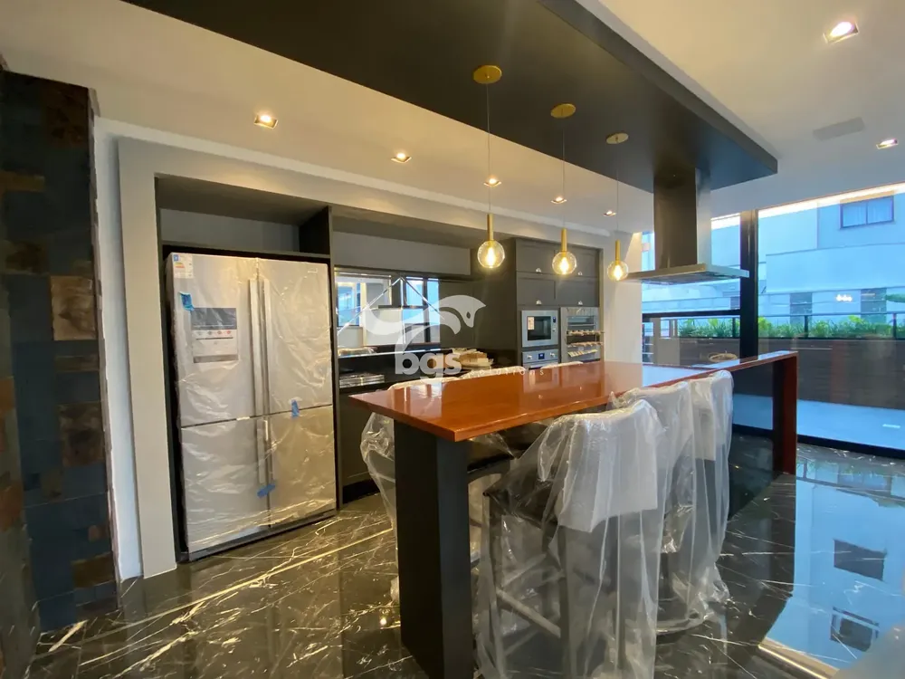 Apartamento, 4 quartos, 194 m² - Foto 1