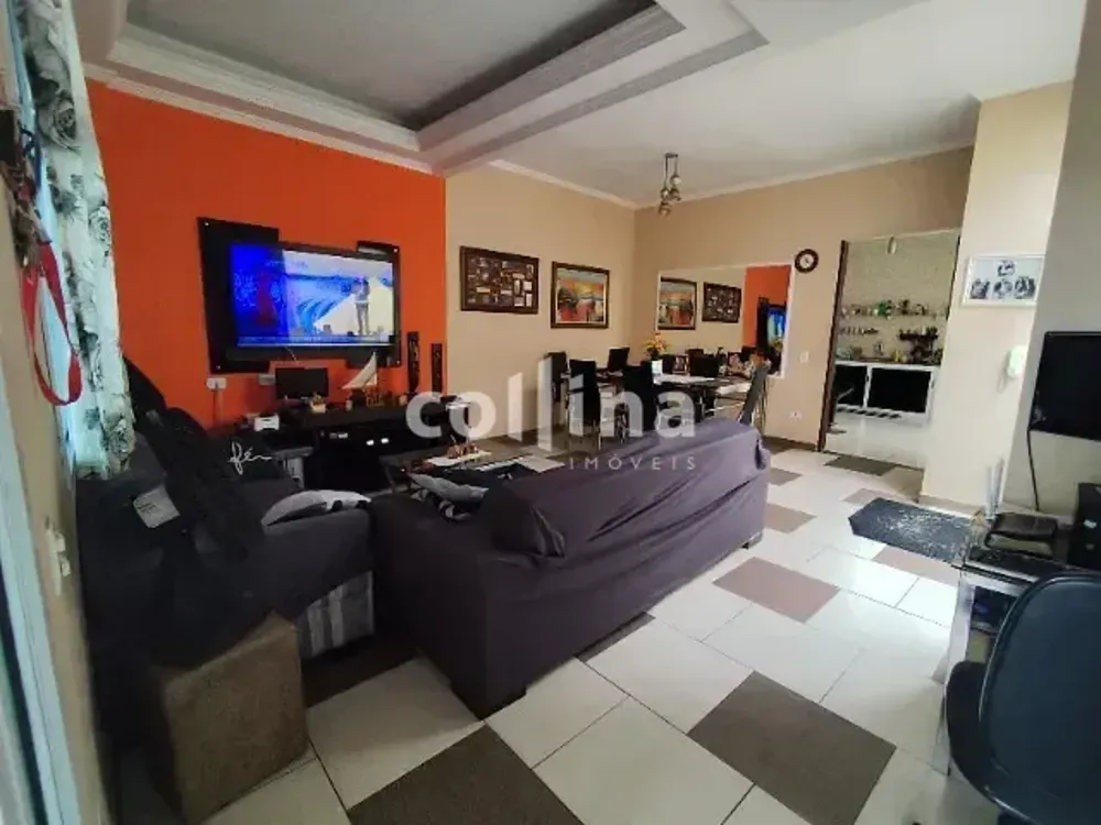 Casa, 4 quartos, 10 m² - Foto 1