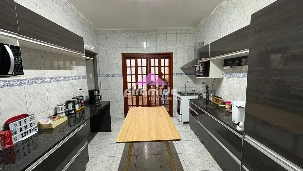 Casa, 3 quartos, 81 m² - Foto 4