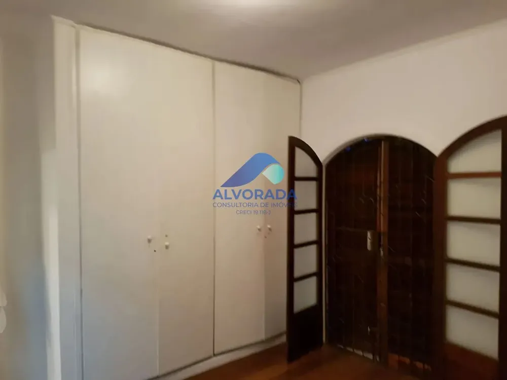 Sobrado, 4 quartos, 240 m² - Foto 1