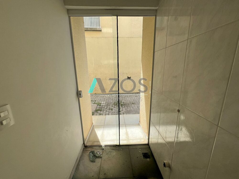 Apartamento à venda com 2 quartos, 47m² - Foto 2