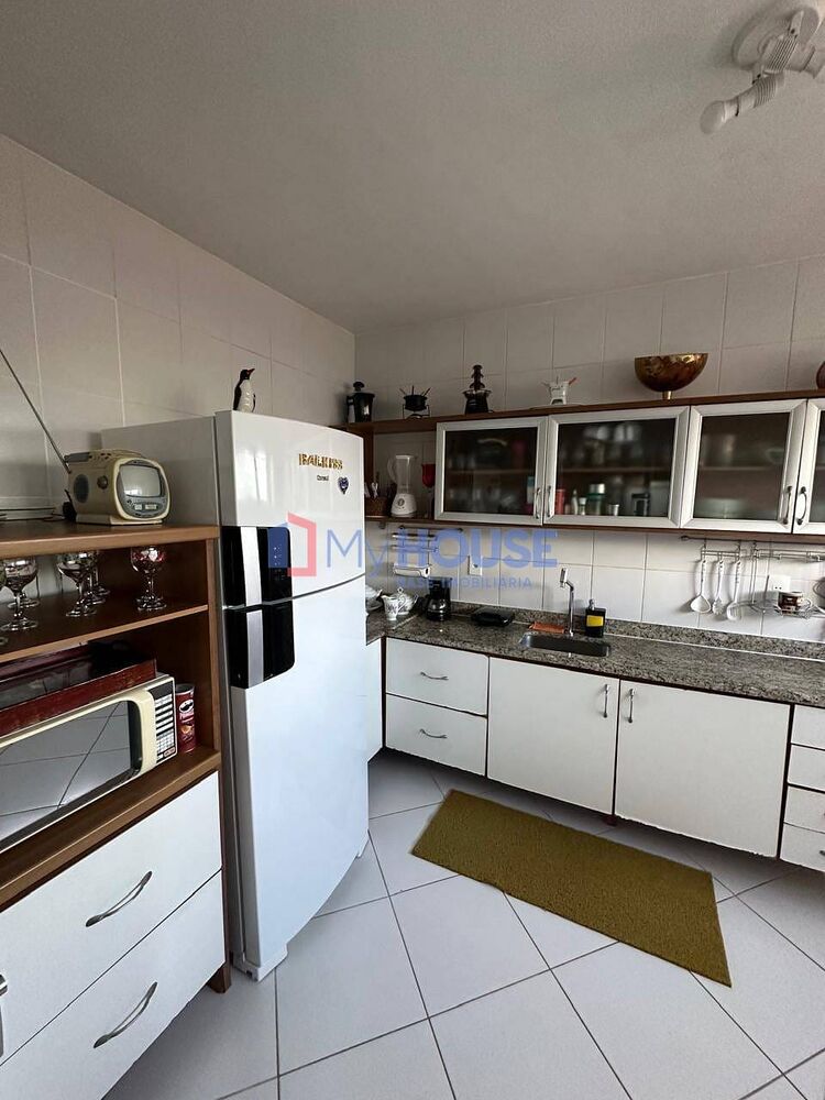 Apartamento à venda com 3 quartos, 204m² - Foto 20