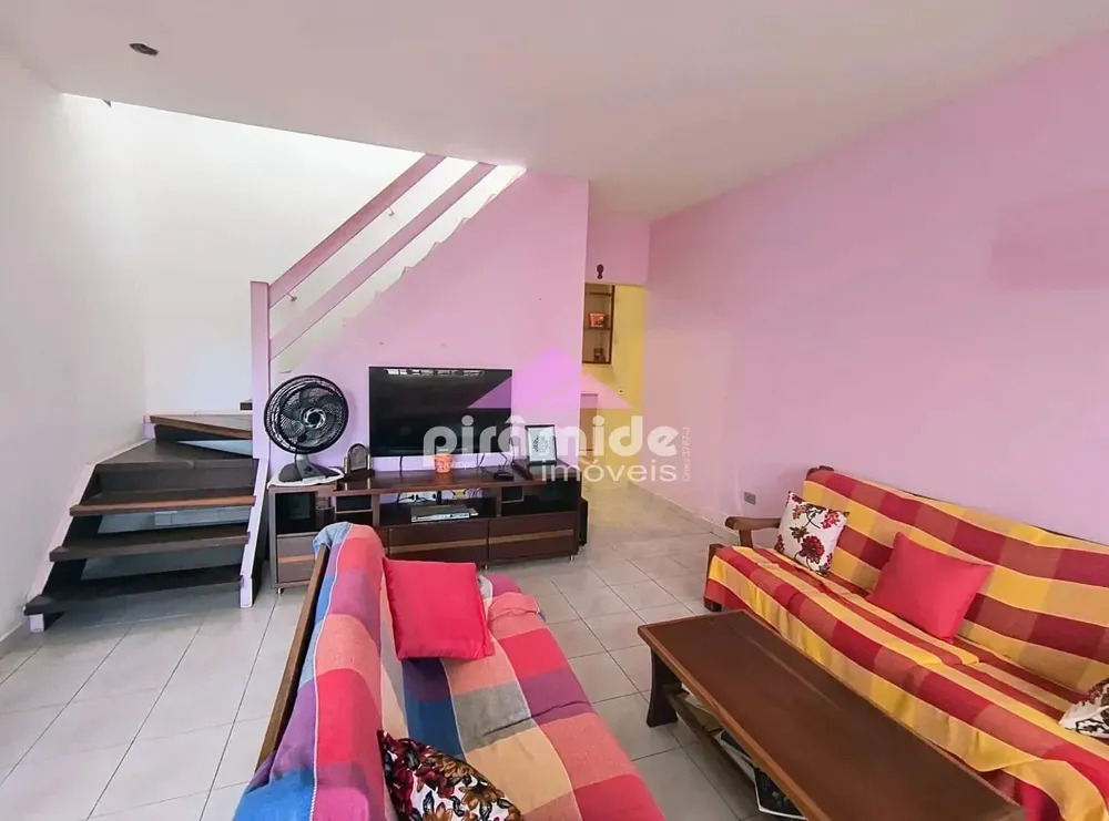 Casa, 3 quartos, 270 m² - Foto 2