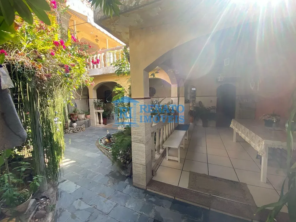 Casa, 4 quartos, 185 m² - Foto 1
