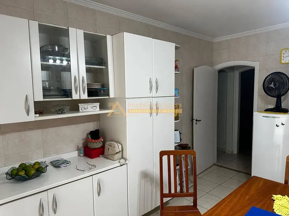 Casa, 4 quartos, 319 m² - Foto 1