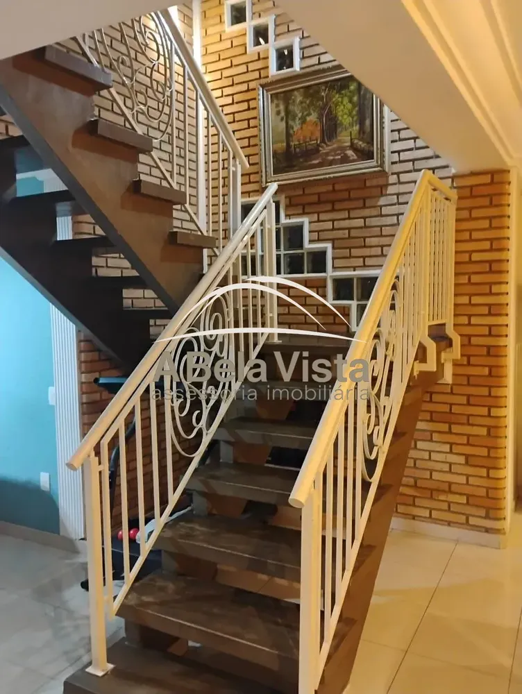 Sobrado, 3 quartos, 479 m² - Foto 2