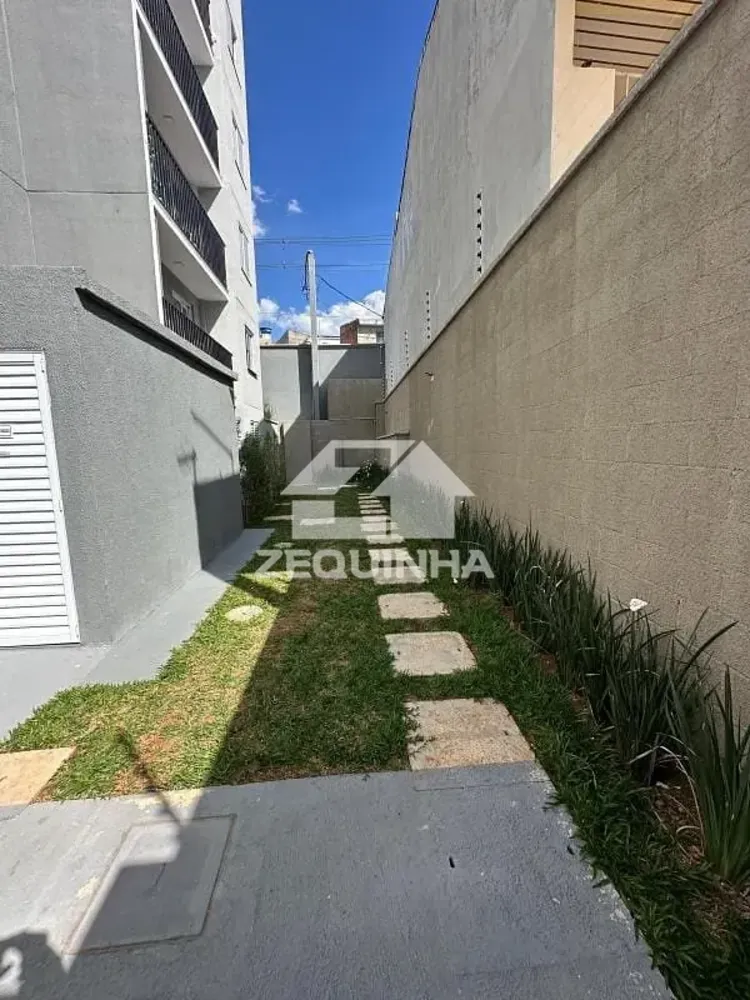 Apartamento, 1 quarto, 33 m² - Foto 2