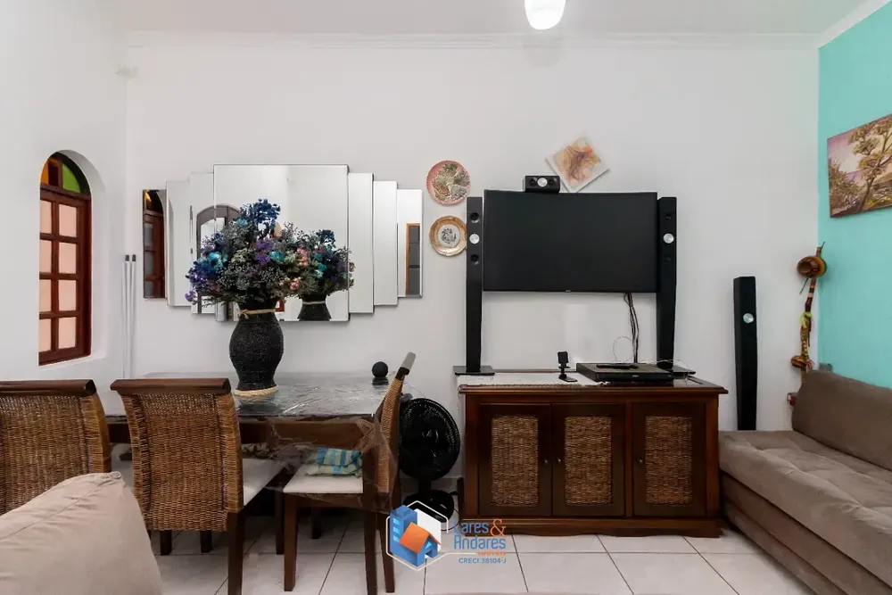 Casa, 3 quartos, 252 m² - Foto 1