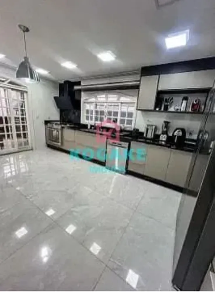 Sobrado, 4 quartos, 254 m² - Foto 2