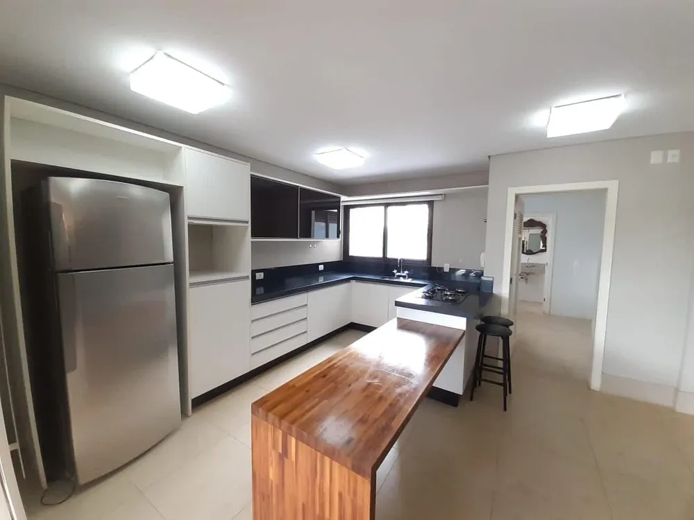 Apartamento, 3 quartos, 186 m² - Foto 1