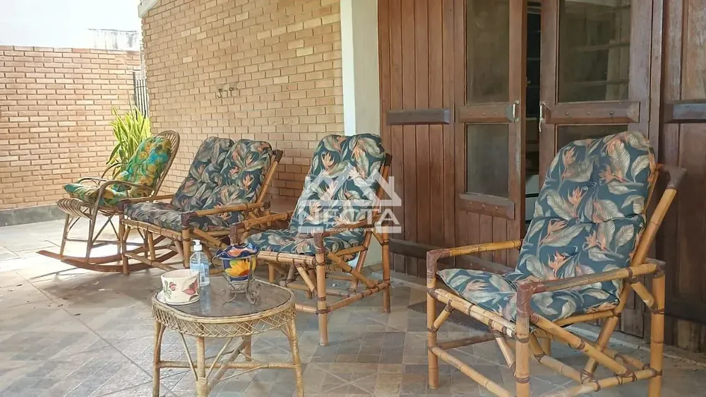 Casa, 2 quartos, 157 m² - Foto 1