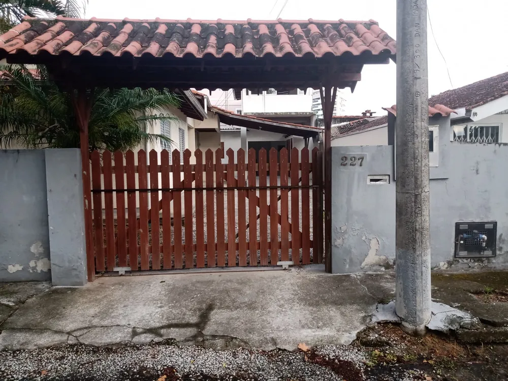 Casa, 3 quartos, 238 m² - Foto 3