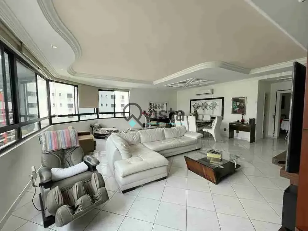 Apartamento, 3 quartos, 190 m² - Foto 1