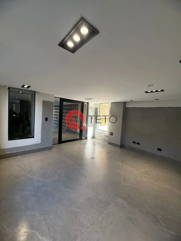 Apartamento, 3 quartos, 140 m² - Foto 1