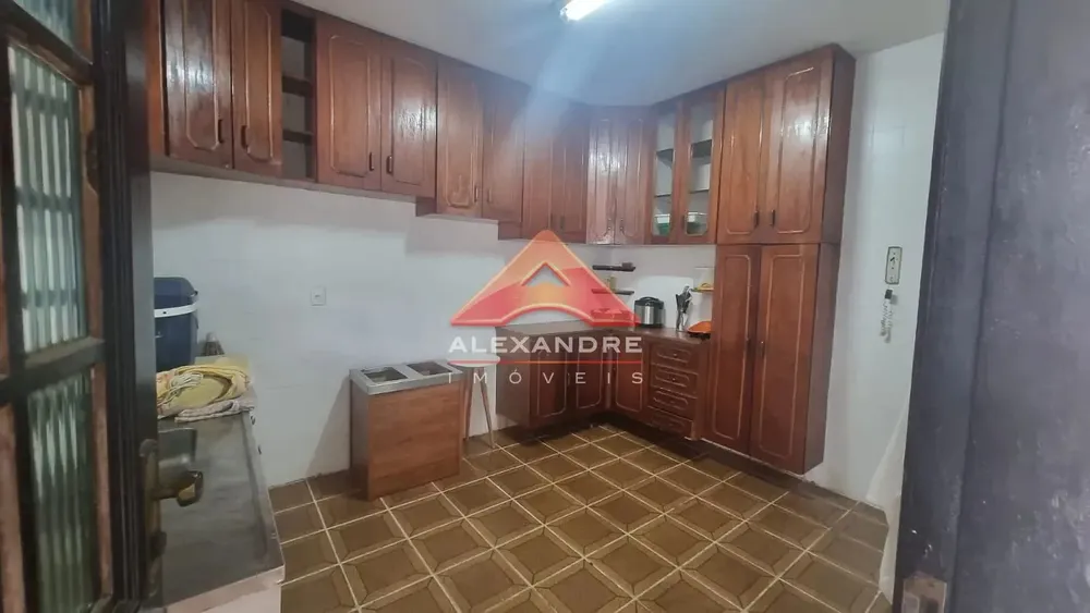 Casa, 5 quartos, 187 m² - Foto 8
