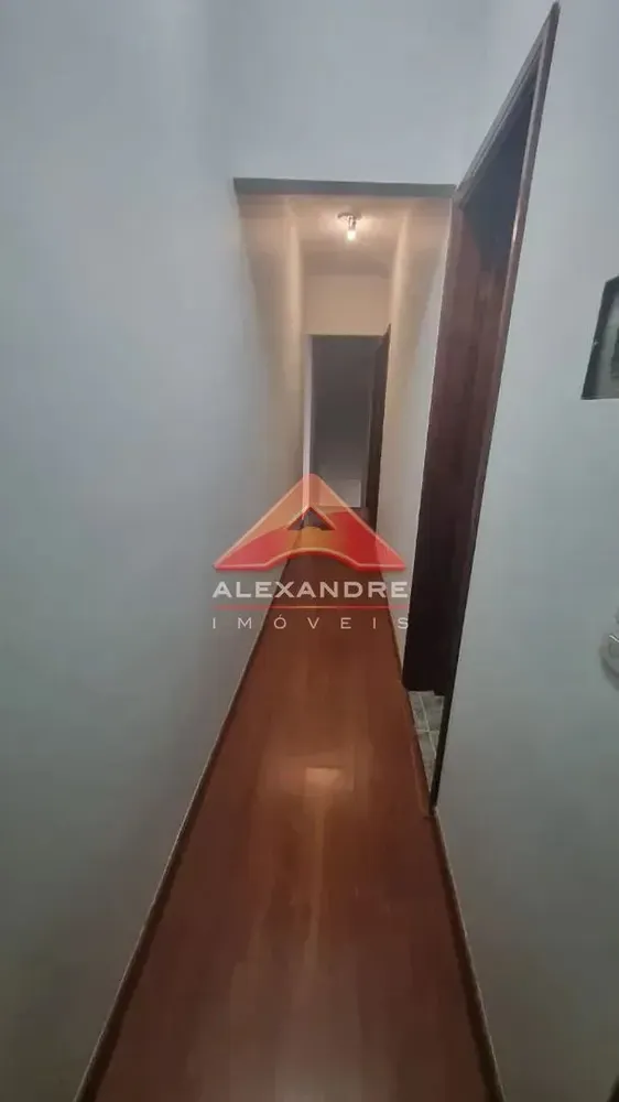 Casa, 5 quartos, 187 m² - Foto 2
