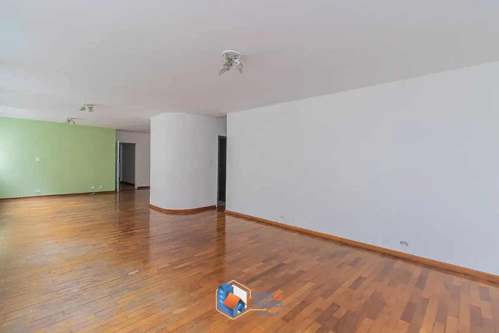 Apartamento, 3 quartos, 160 m² - Foto 2